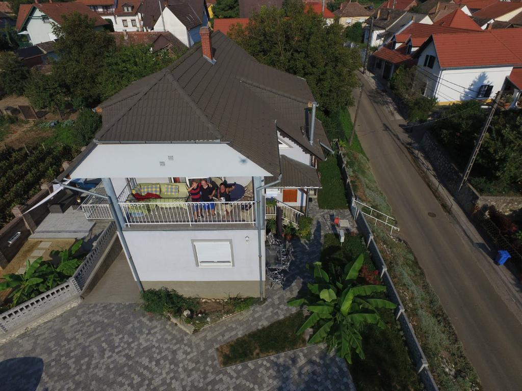 Szabó Vendégház Villány Exterior foto